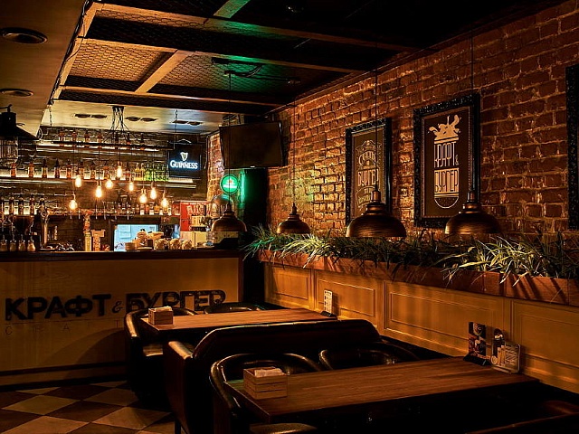 Отделка кафе "Крафт&Бургер" на Ленина, 40